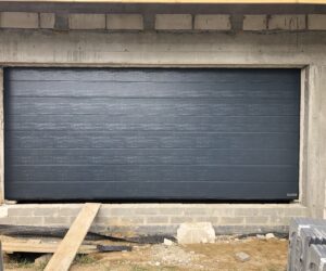 BRAMA GARAŻOWA HORMANN WOODGRAIN ANTRACYT